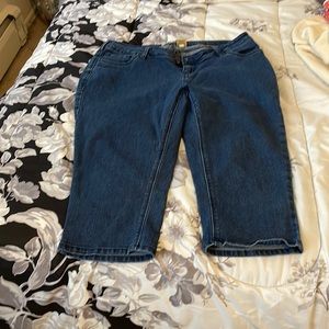 Capri Jeans